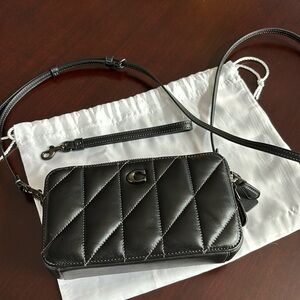 NWOT Kira crossbody with pillow quilting